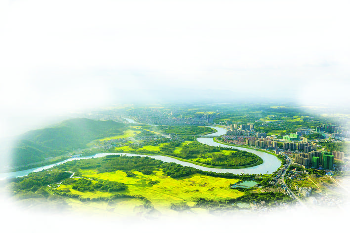 <p>    林村位于风景秀丽的西林河畔。</p>