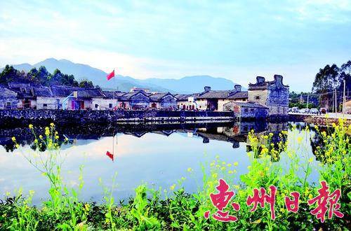 拥有厚重历史感的鹤湖围百年古民居。