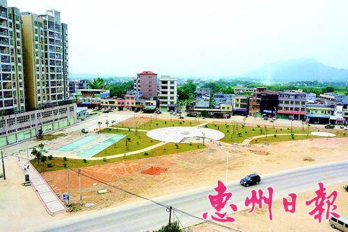 北出口广场横路已完工并交付使用，整个工程将于近期完成建设。
