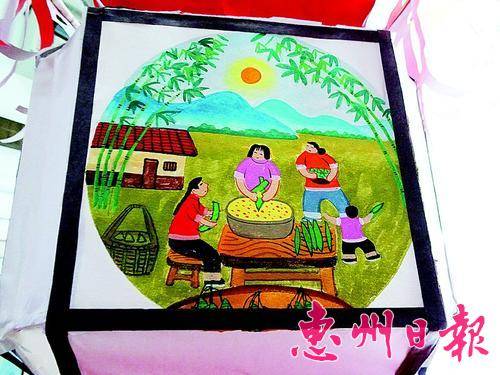  画中反映村民做粽子的生活场景。