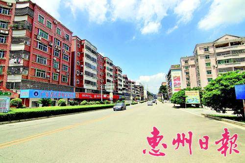 县城市容市貌得到进一步提升。
