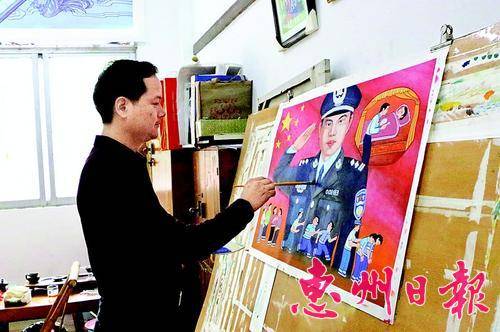  ▲龙门农民画画家创作“中国好人”系列农民画。 